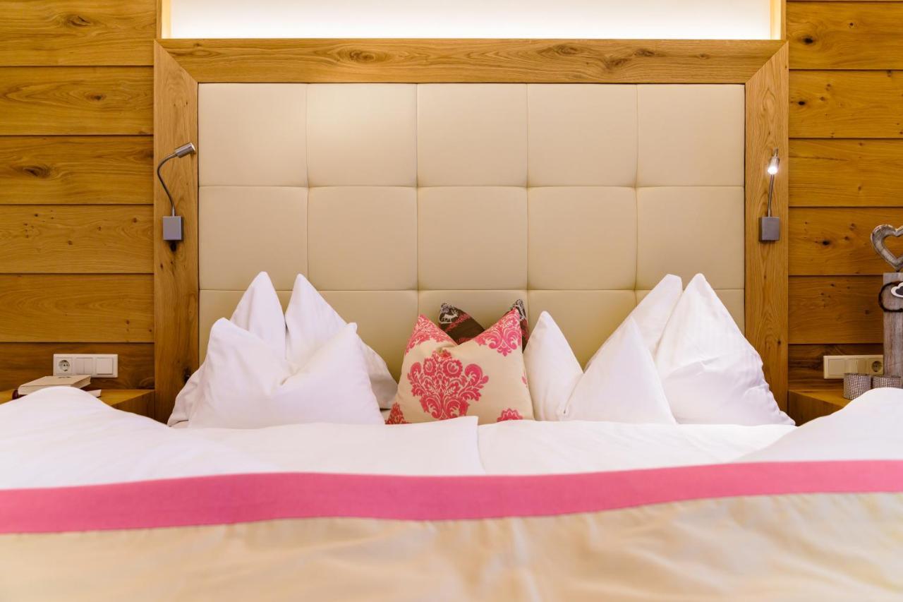 Hotel Fischerwirt Natur Waldspa Faistenau Kültér fotó